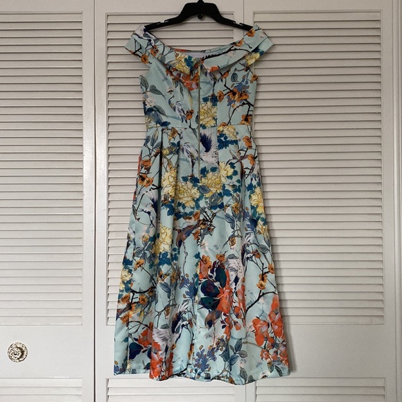 Closet London Floral Off The Shoulder Dress - Picture 2 of 8